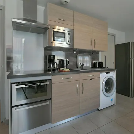 Le Fuchsia - Petfriendly -jacuzzi Sauna Appartement *